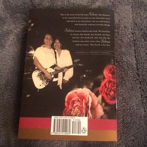 Other - “To Selena, With Love” book Other - “To Selena, With Love” book